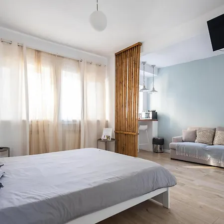 1Bed Flat Central Bucharest Exterior photo